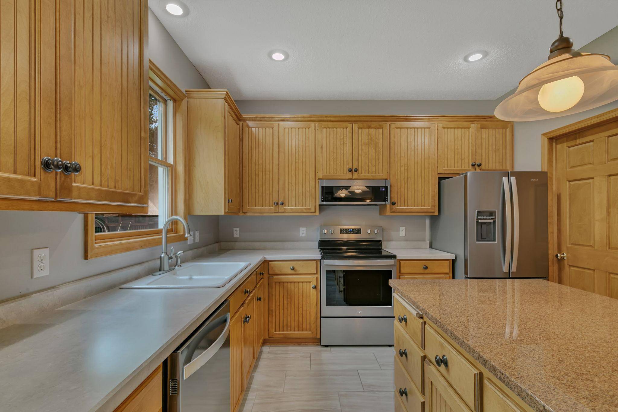 1210 Millstone CT, Saint Cloud, MN 56303