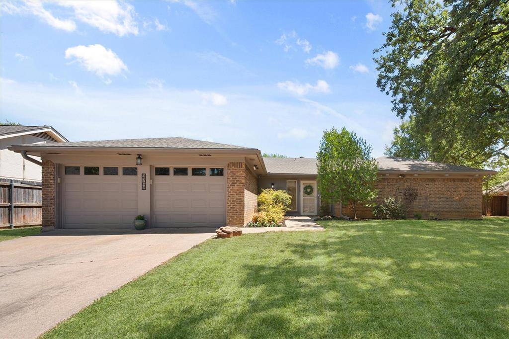 2709 Burnwood Court, Arlington, TX 76016
