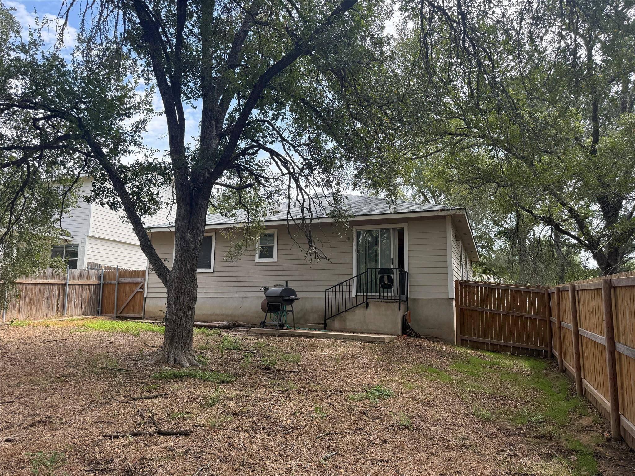 13100 Winecup Mallow TRL, Elgin, TX 78621