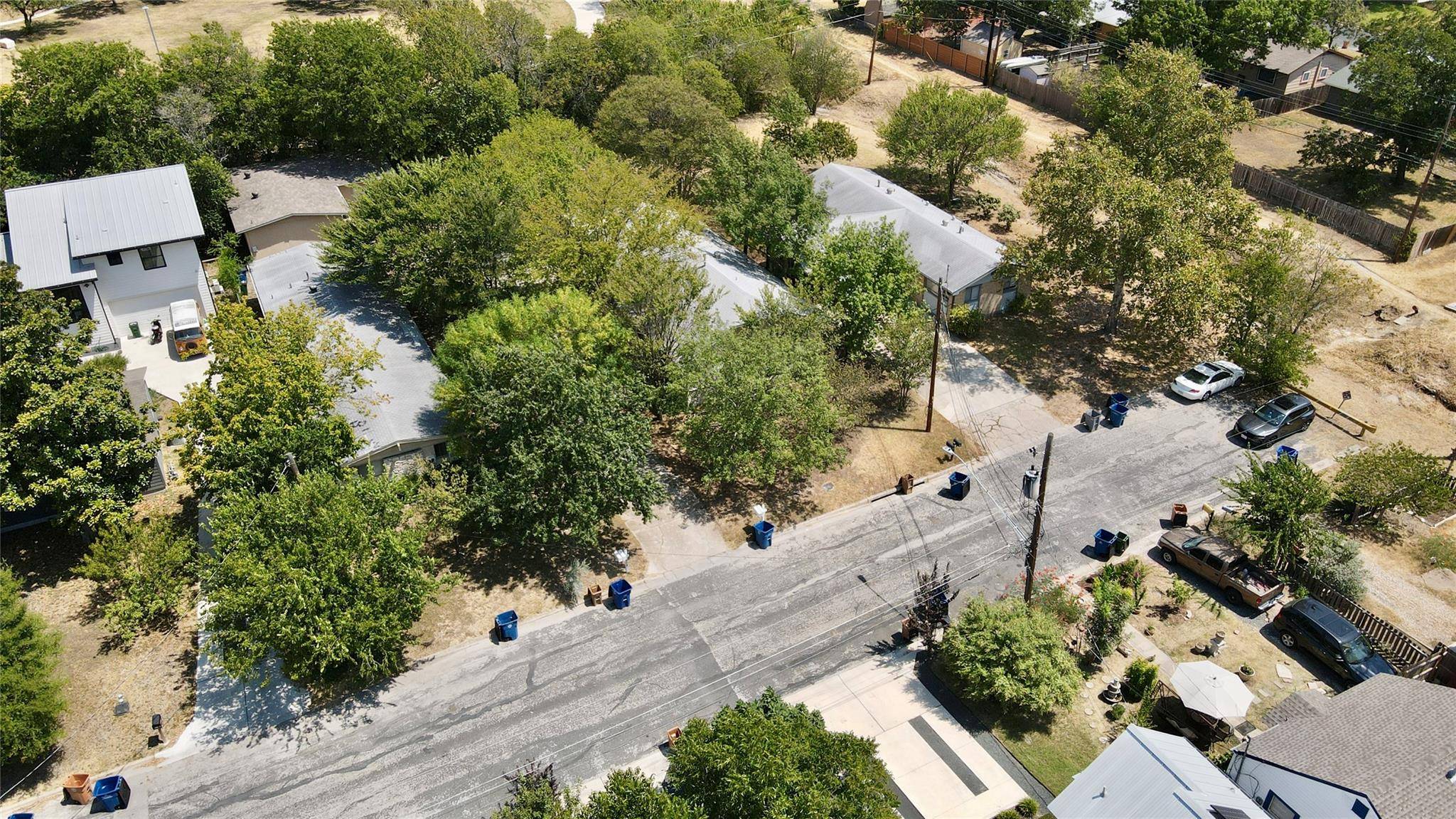 404 Swanee DR, Austin, TX 78752