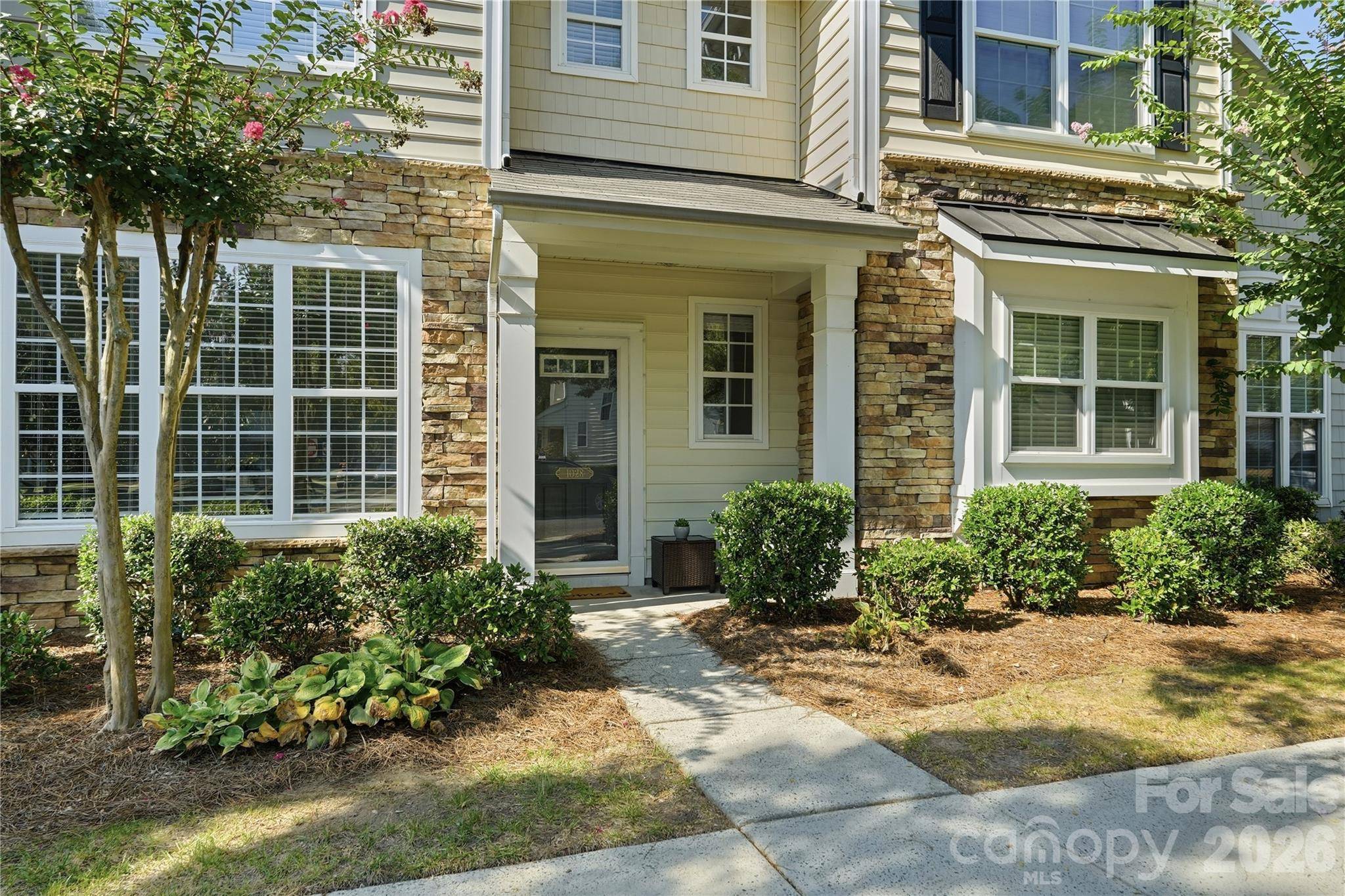1028 Tabard LN, Matthews, NC 28104