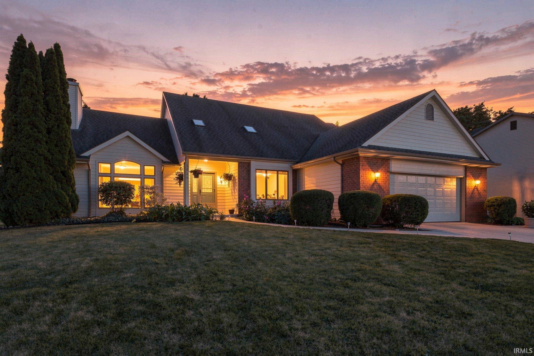 1516 Benham DR, Fort Wayne, IN 46815