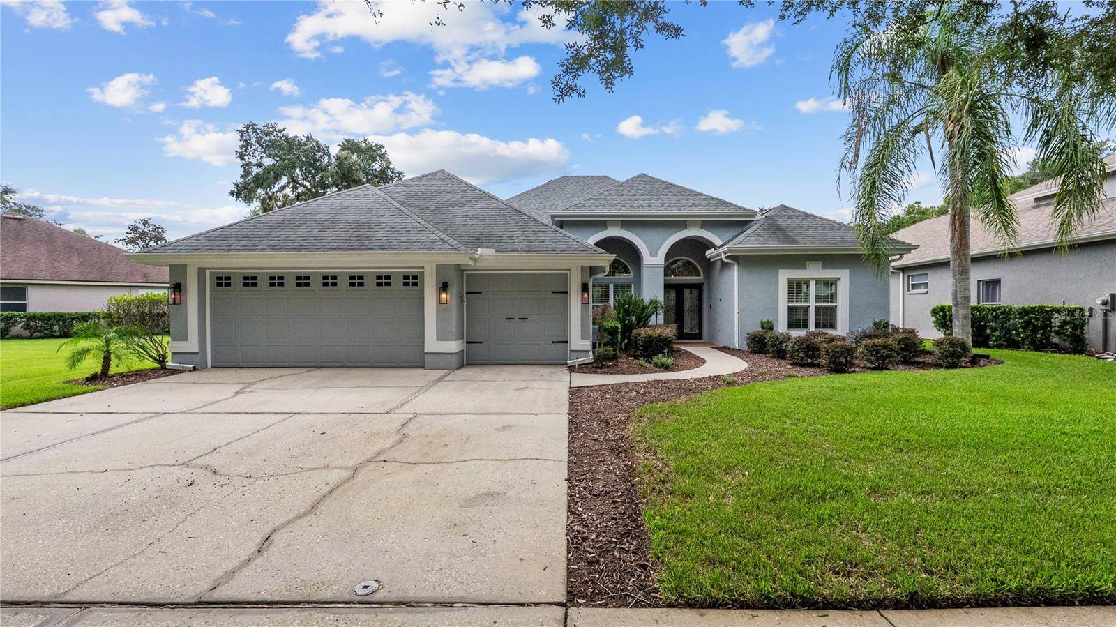 5924 CHERRY OAK DR, Valrico, FL 33596