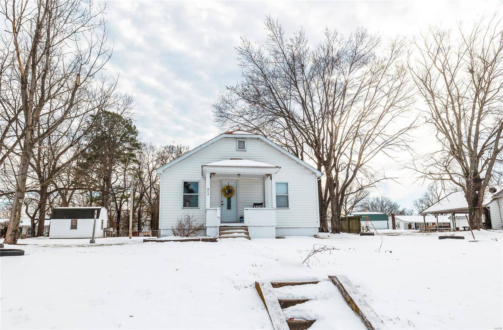 854 Chestnut ST, Bourbon, MO 65441