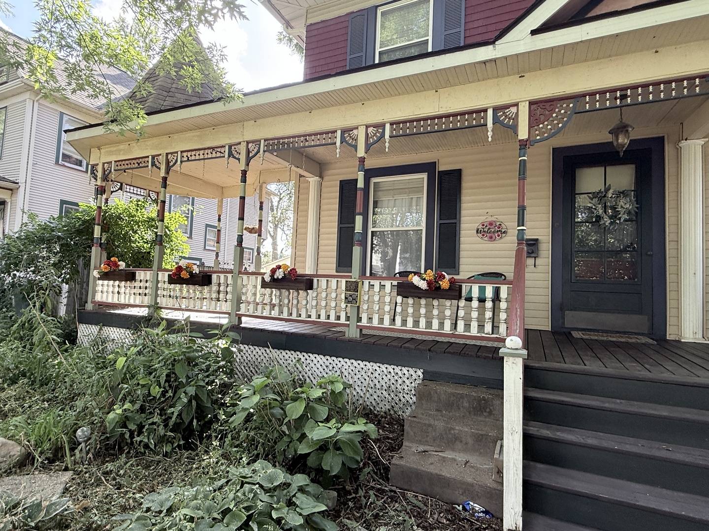 32 Oak LN, Davenport, IA 52803