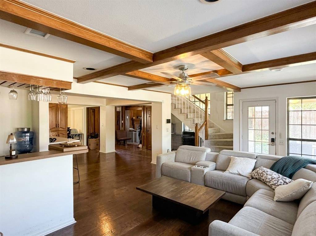 4307 Quail Hollow Road, Dallas, TX 75287