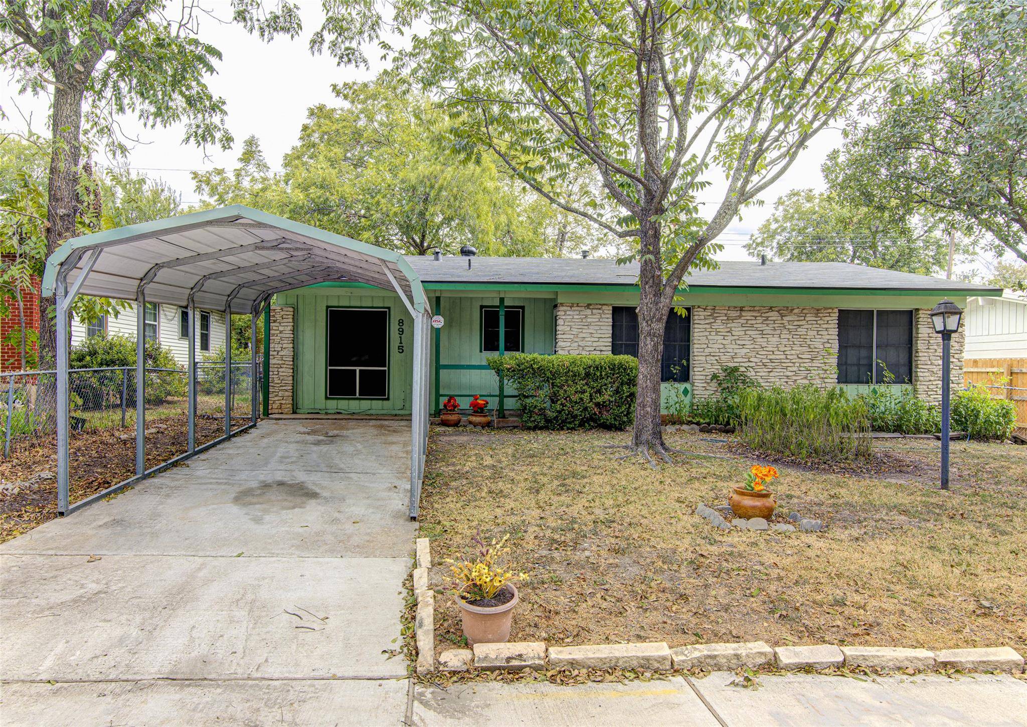 8915 Slayton DR, Austin, TX 78753