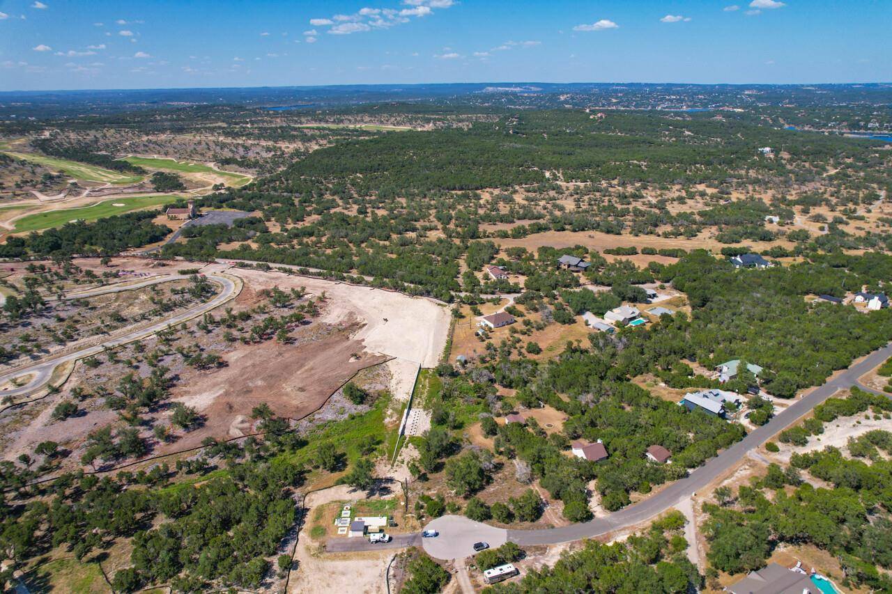 1102 Debco LN, Spicewood, TX 78669