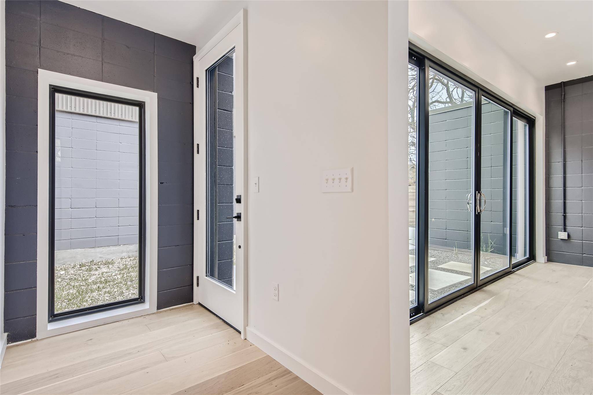 1214 Pasadena DR #UNIT 2, Austin, TX 78757