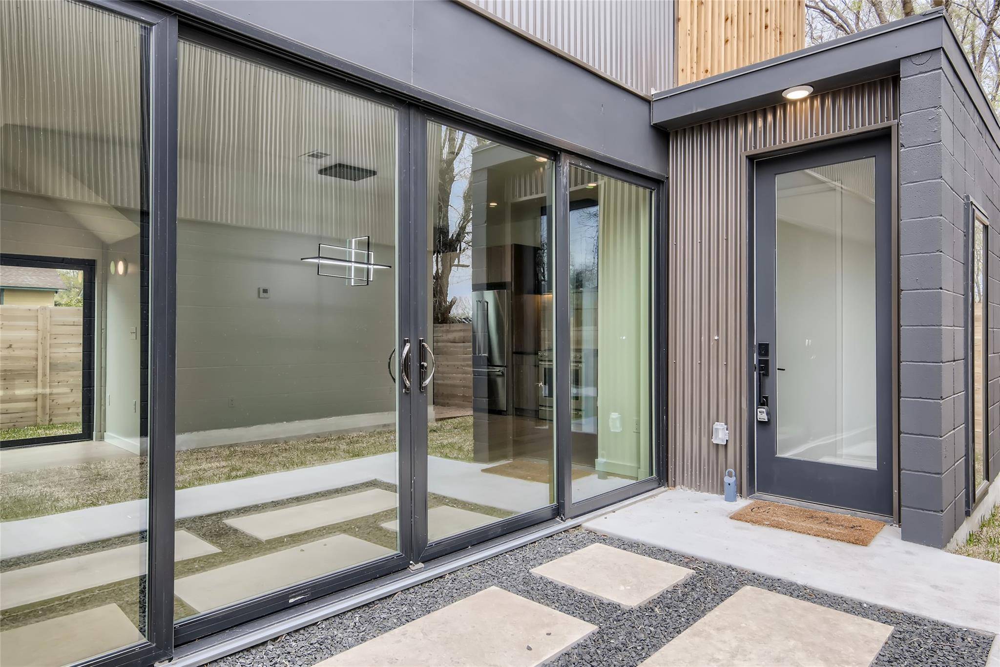1214 Pasadena DR #UNIT 2, Austin, TX 78757