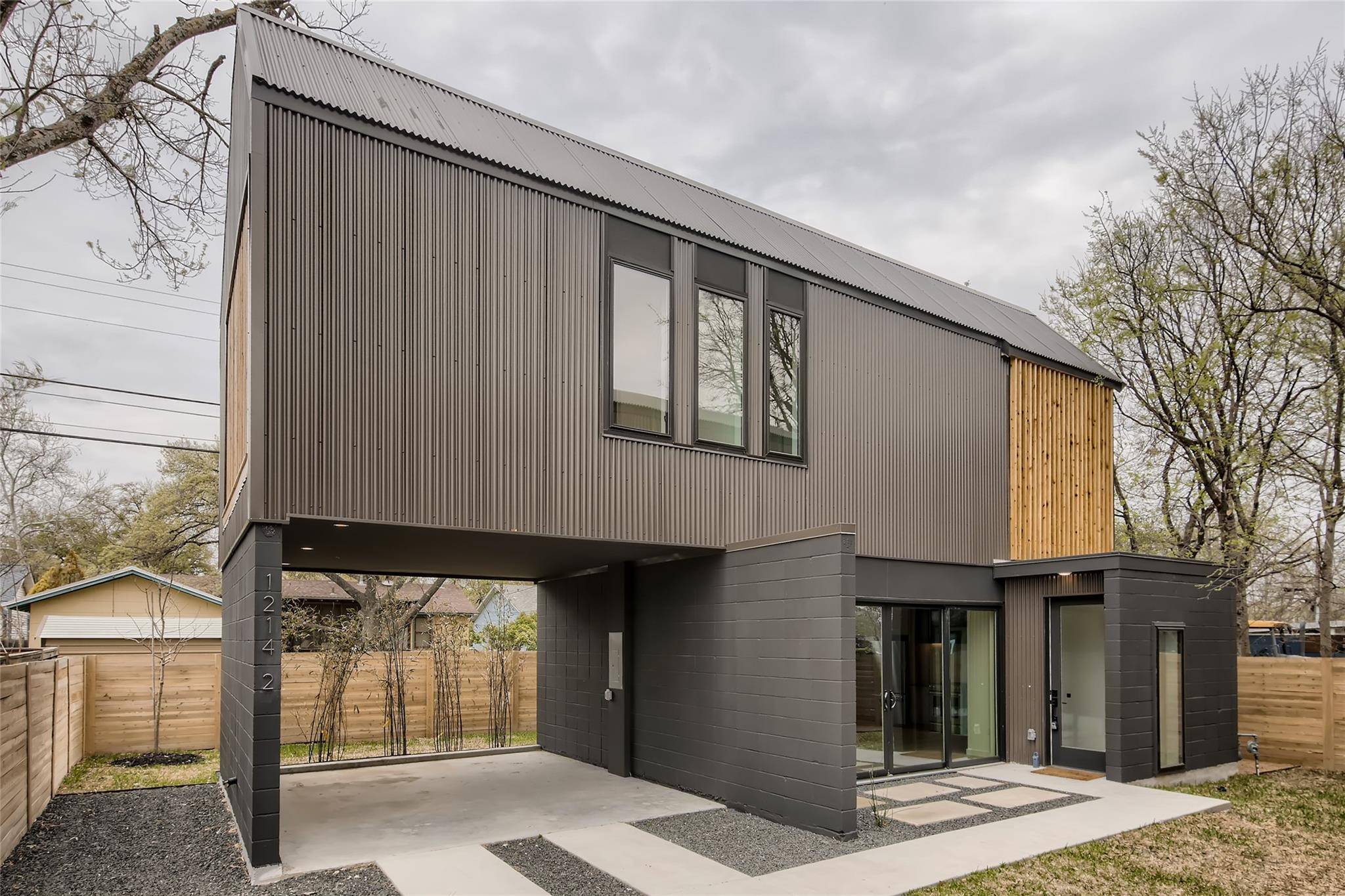 1214 Pasadena DR #UNIT 2, Austin, TX 78757