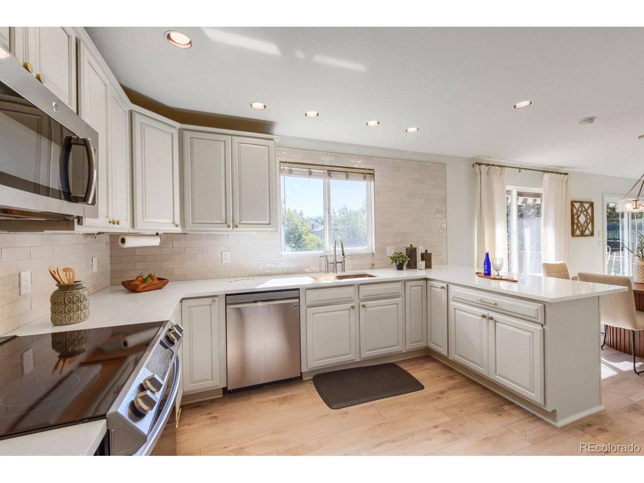 9304 Montrose, Highlands Ranch, CO 80126