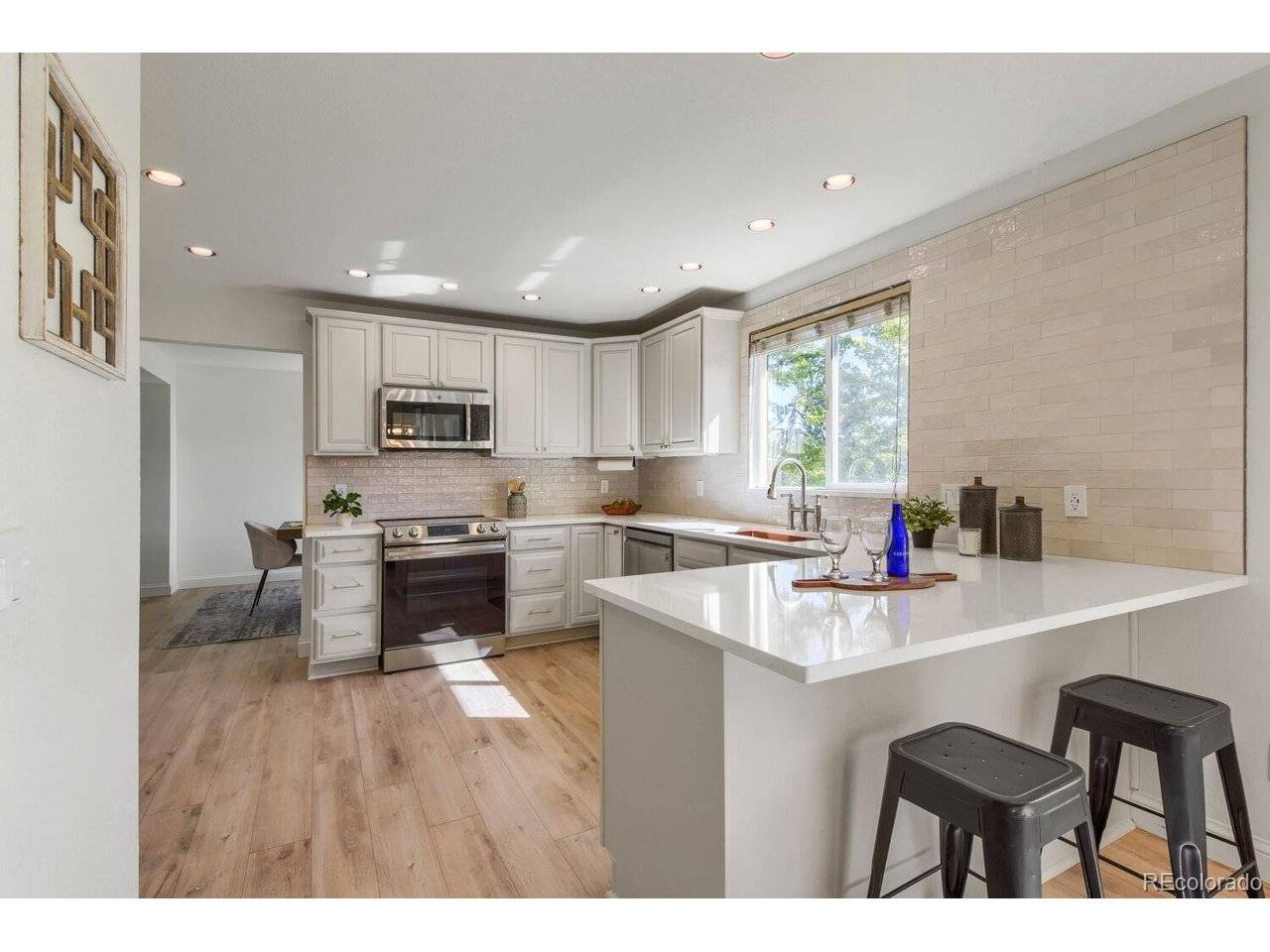 9304 Montrose, Highlands Ranch, CO 80126