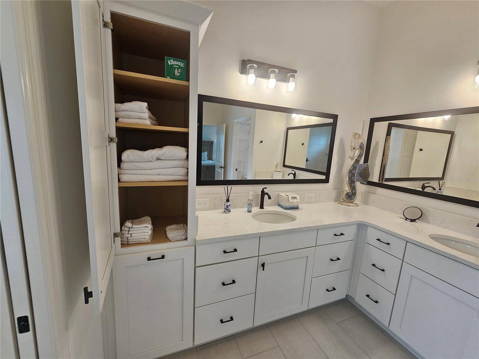 1404 HEARNS LOOP, The Villages, FL 34762