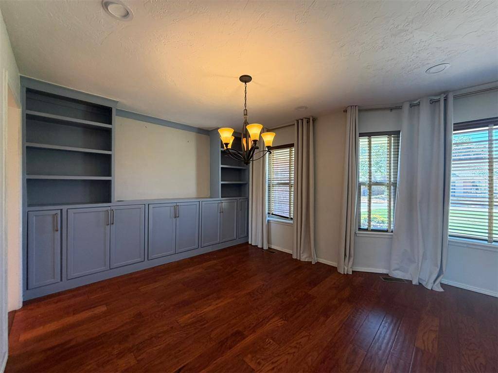 5305 NW 110th ST, Oklahoma City, OK 73162