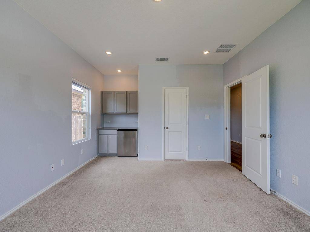 1716 FRONTENAC ST, Leander, TX 78641