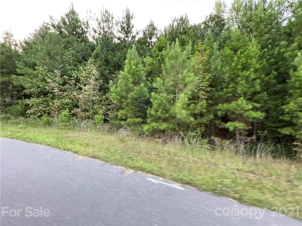 271 Scottish Highland RD, Clover, SC 29710