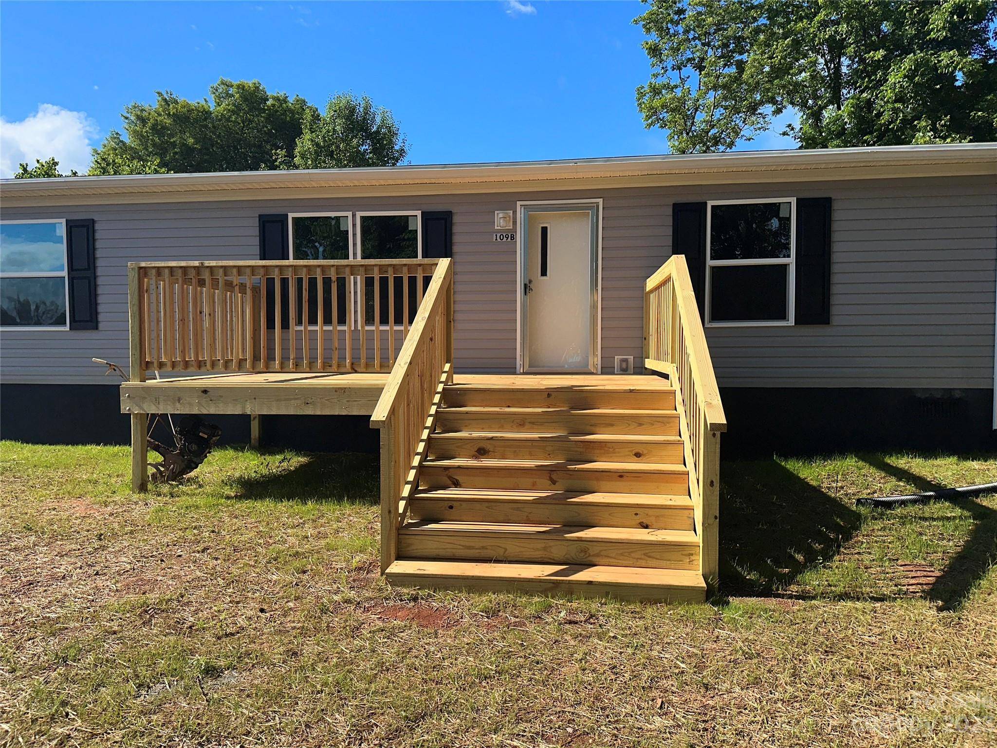 109 Burns ST #B, Drexel, NC 28655