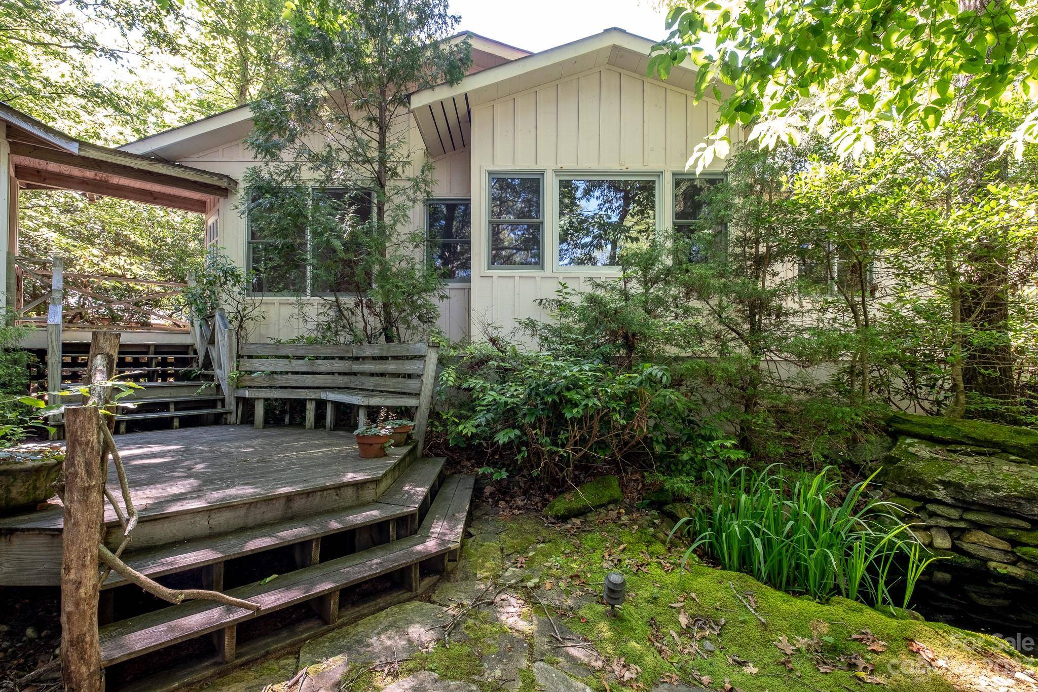 1100 Spanish Oak DR, Cedar Mountain, NC 28718
