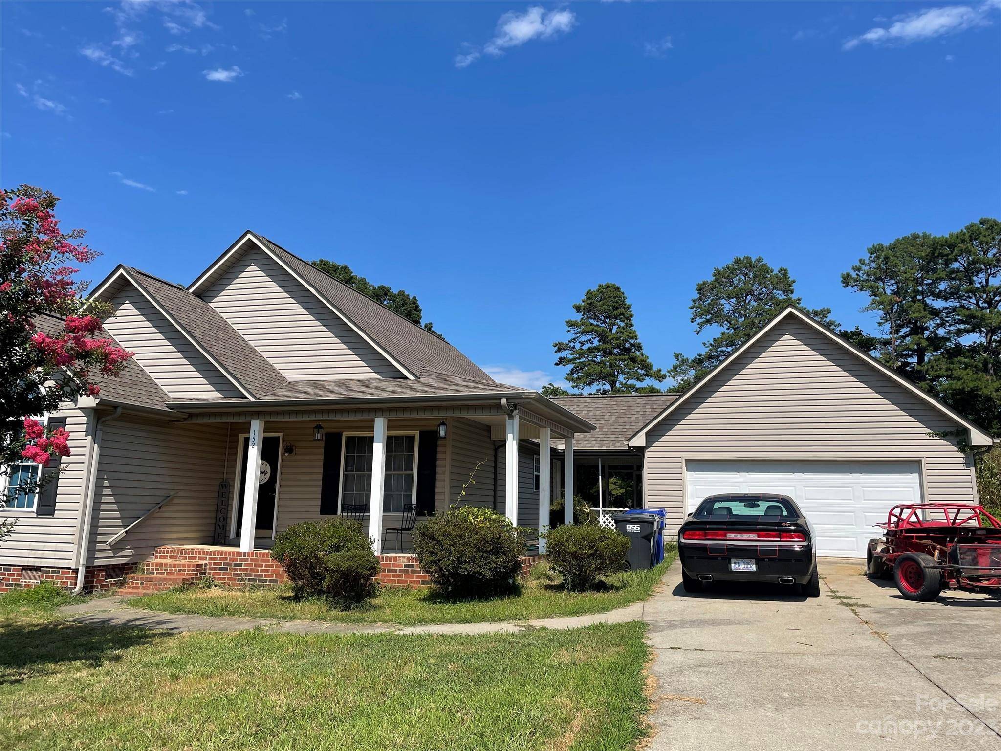 152 Brook Glen DR, Mooresville, NC 28115