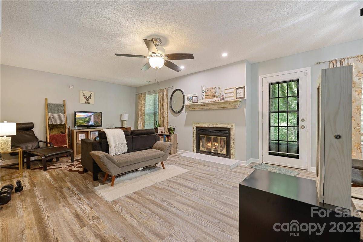 407 Gooseneck DR #A1, Cary, NC 27513