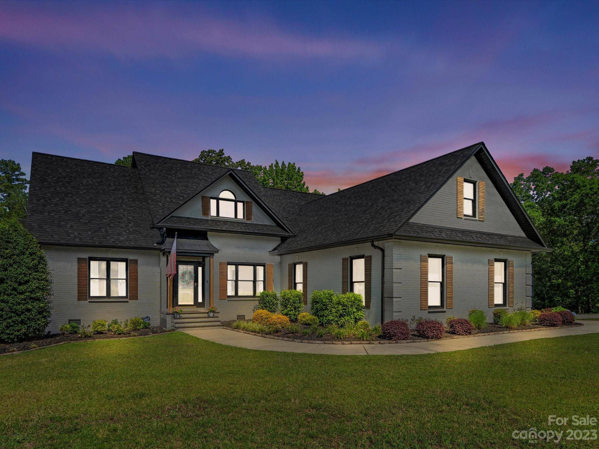 203 Fairway RD, Cheraw, SC 29520