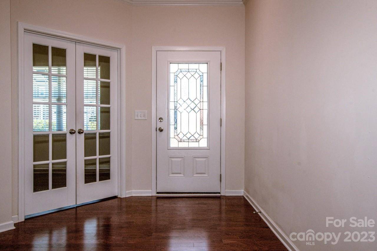 140 Cherry Bark DR, Mooresville, NC 28117
