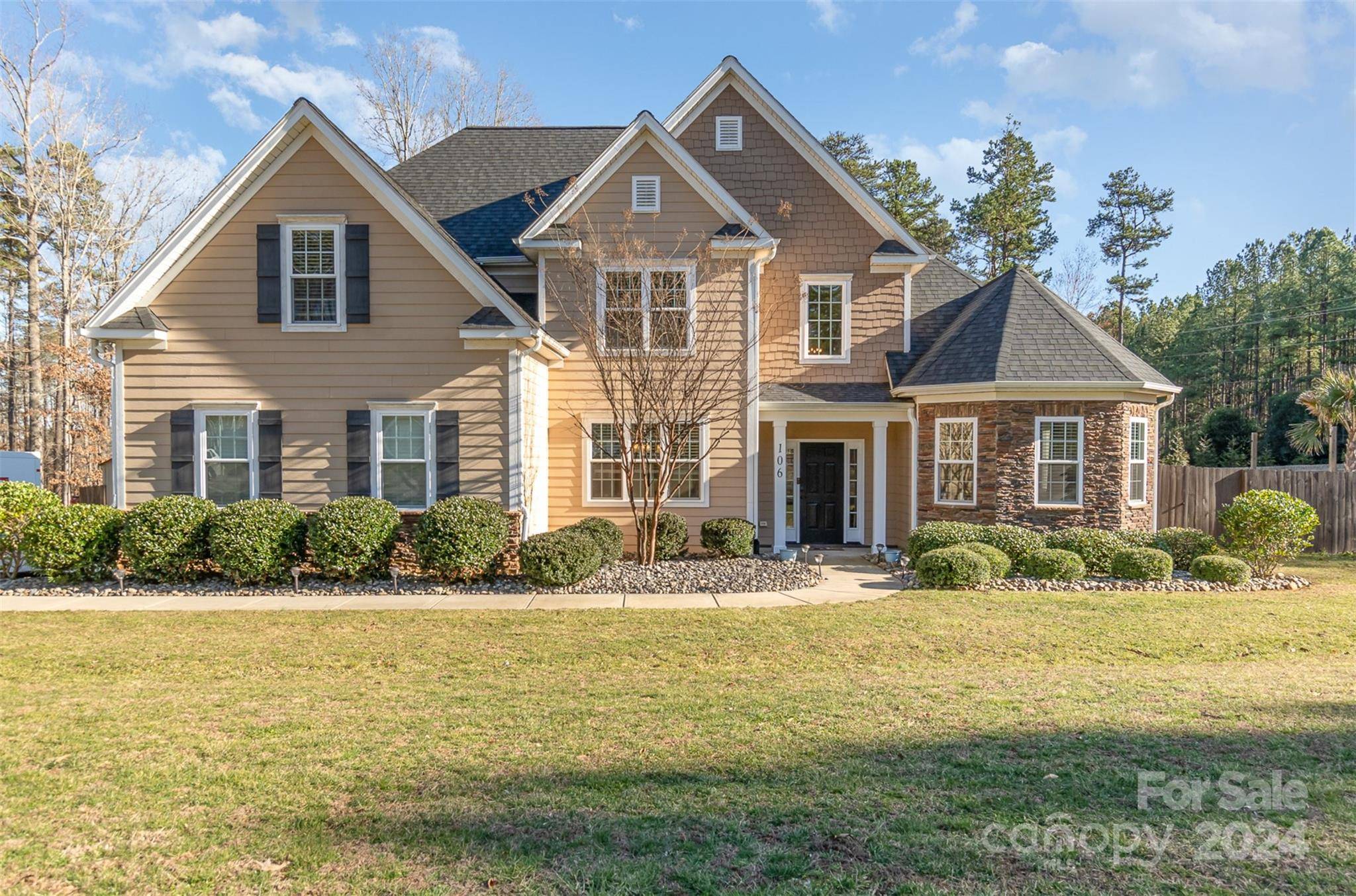 106 Brawley Woods LN, Mooresville, NC 28115