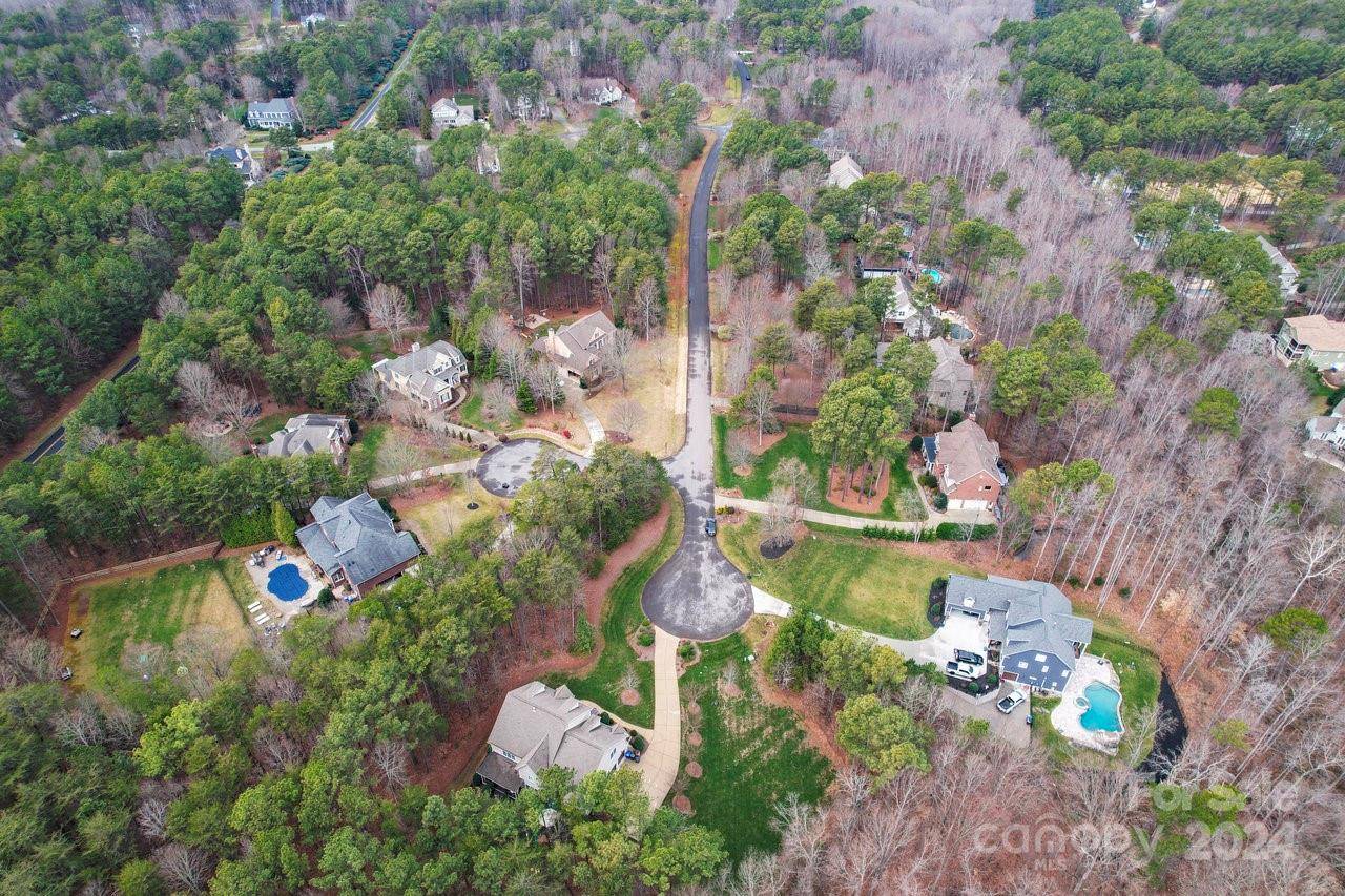 152 E Callicutt TRL, Mooresville, NC 28117