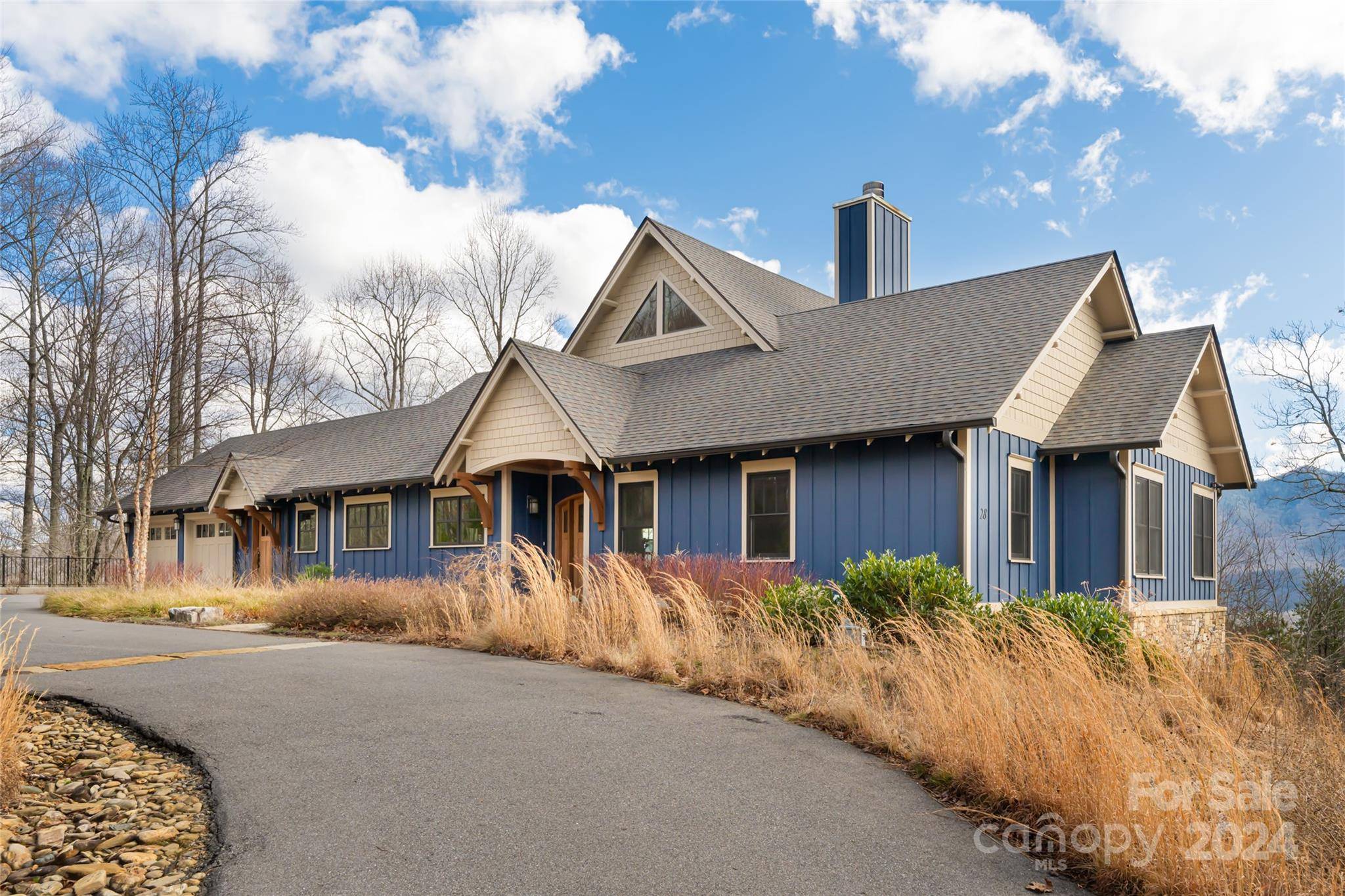 28 Galax LN, Black Mountain, NC 28711