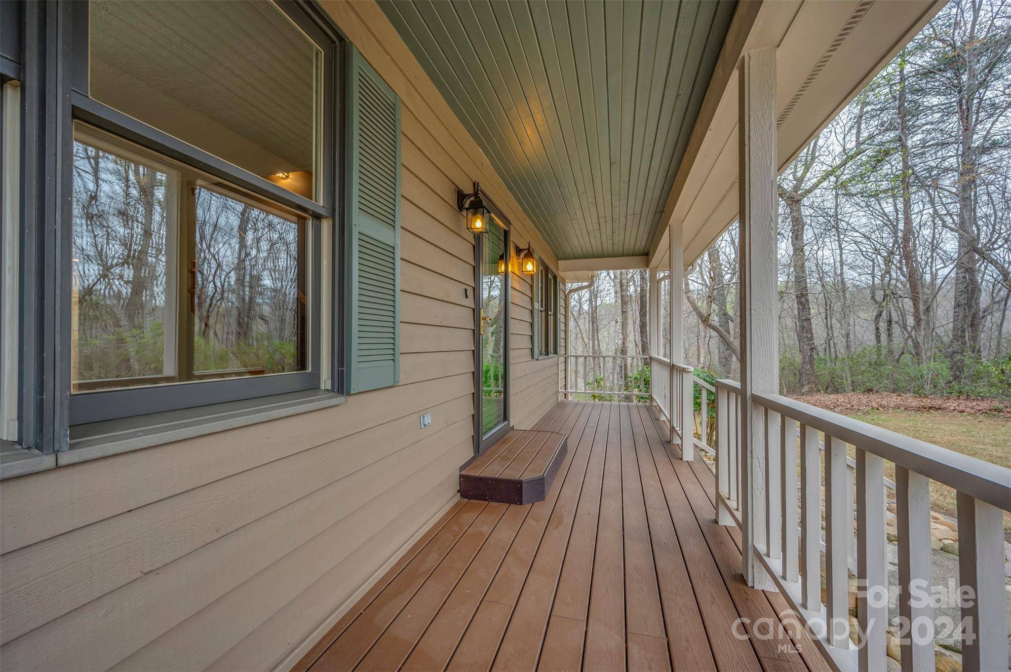 158 Mallard DR, Columbus, NC 28722