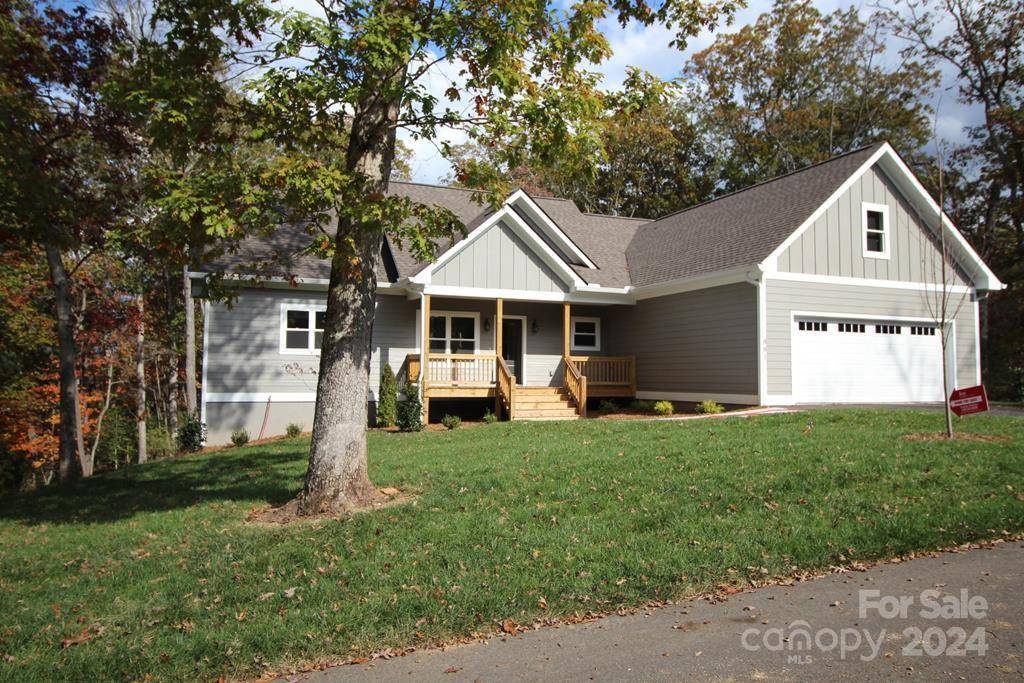 881 Porter Creek DR, Franklin, NC 28734