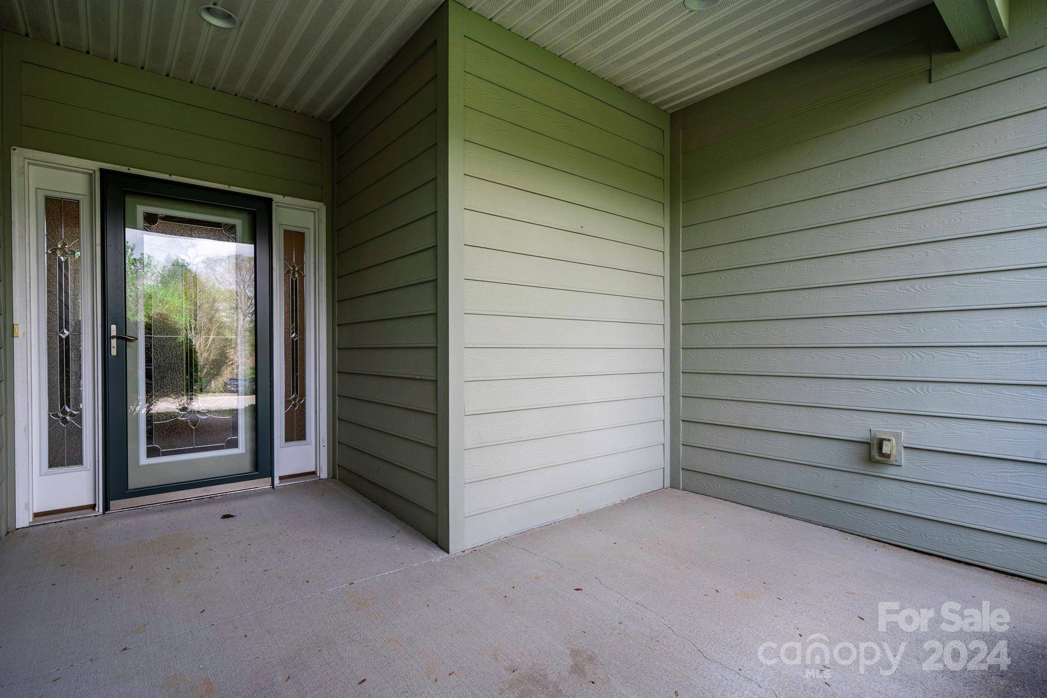 15 Bombay CT, Candler, NC 28715
