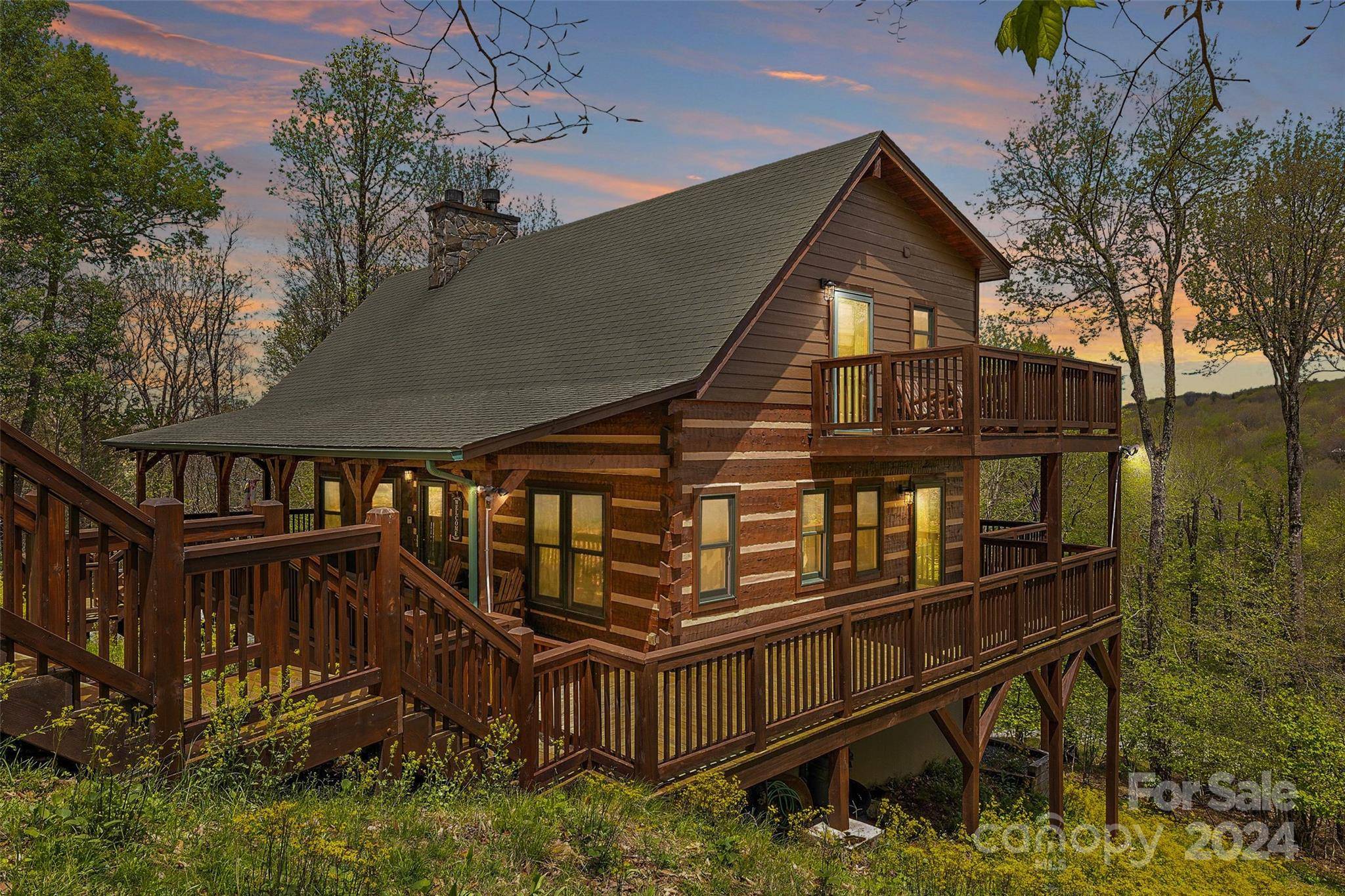 111 Fern LN, Beech Mountain, NC 28604