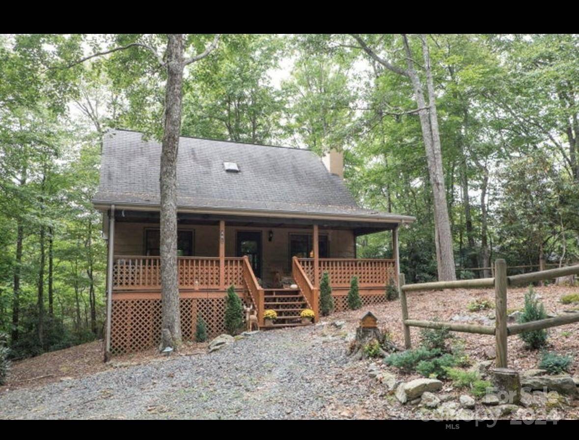461 Galax CIR, Blowing Rock, NC 28605