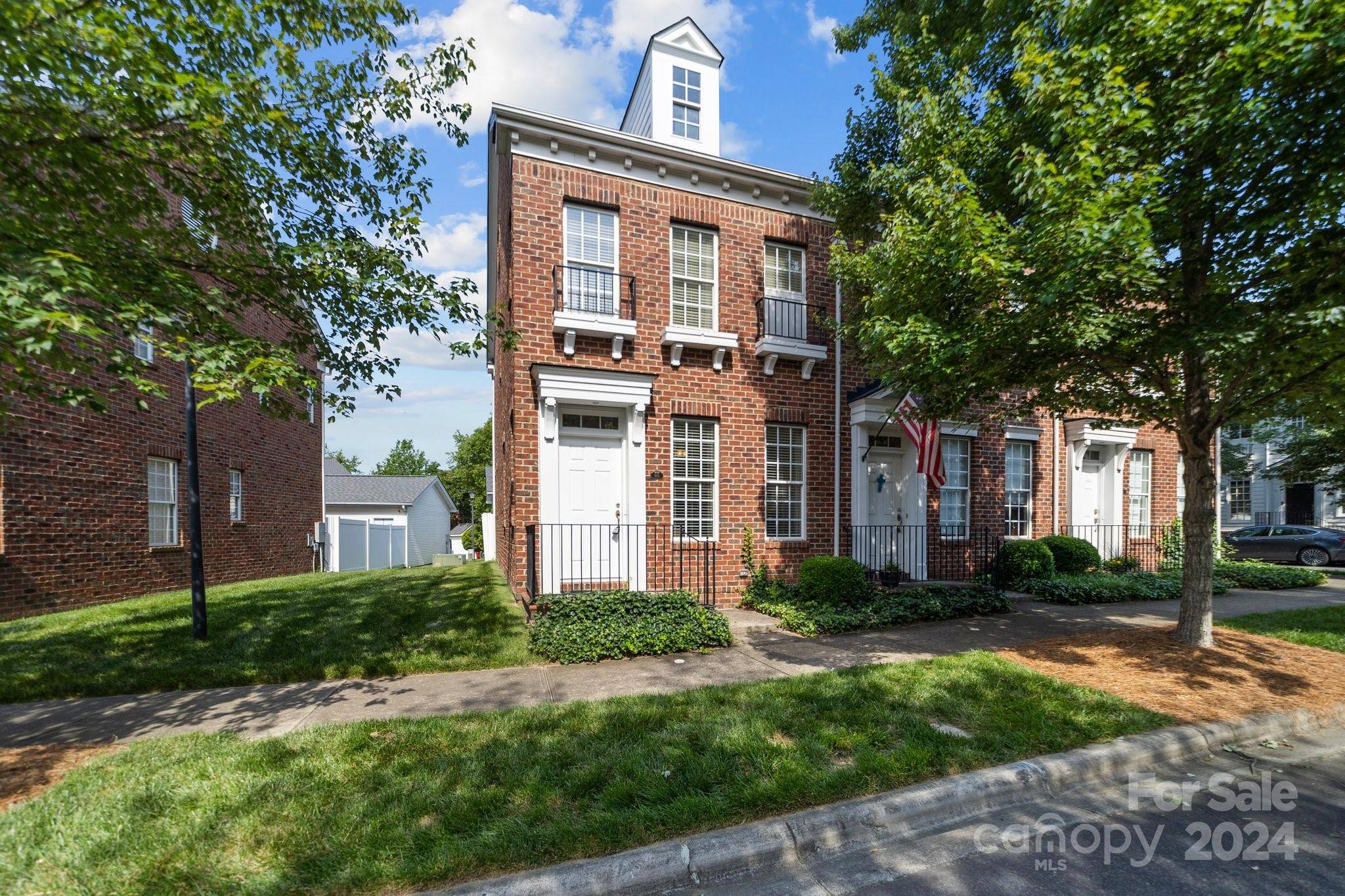 635 Old Meeting WAY, Davidson, NC 28036