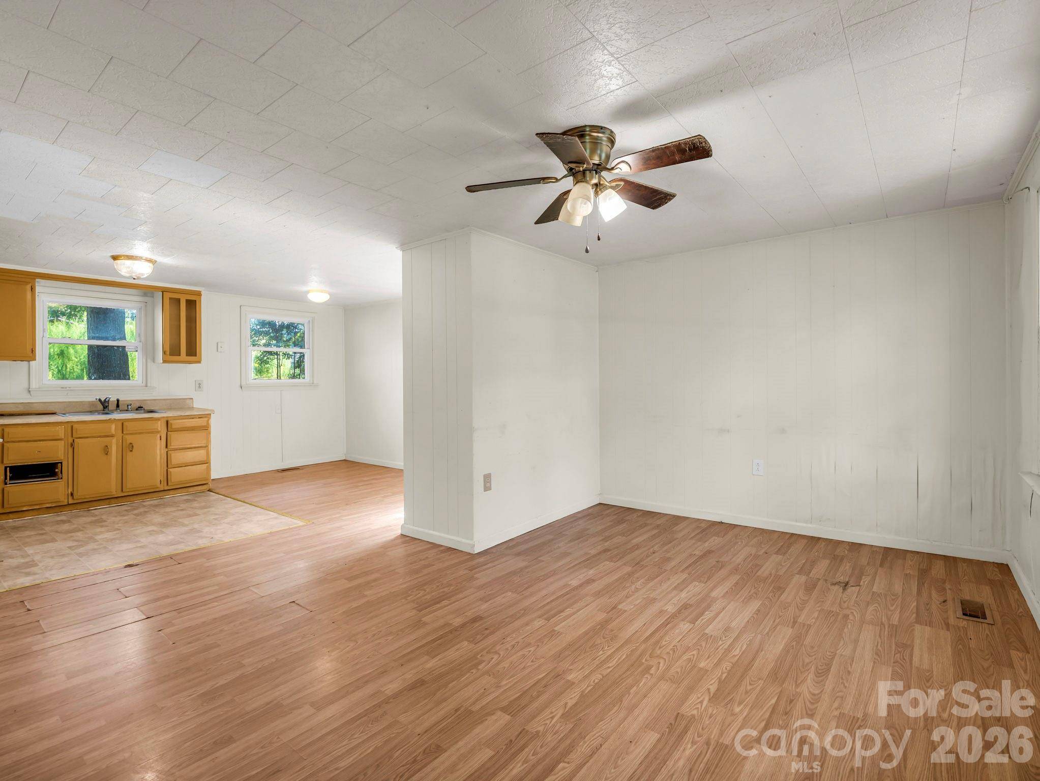 254 Old Castle LN #49, Forest City, NC 28043