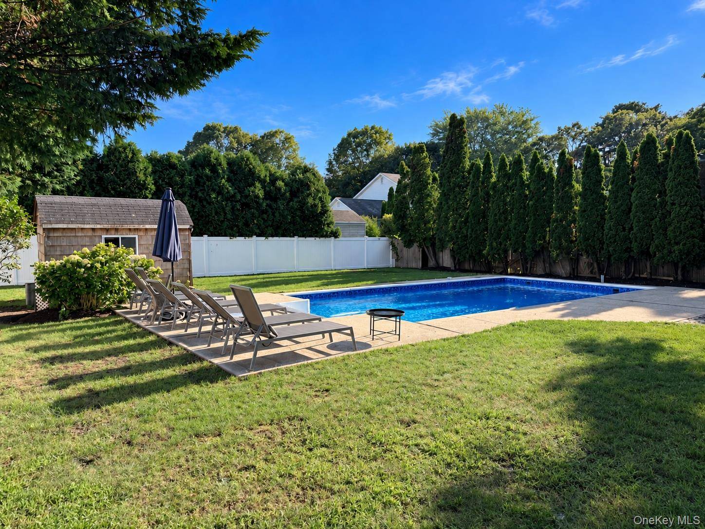 22 Maryland BLVD, Hampton Bays, NY 11946