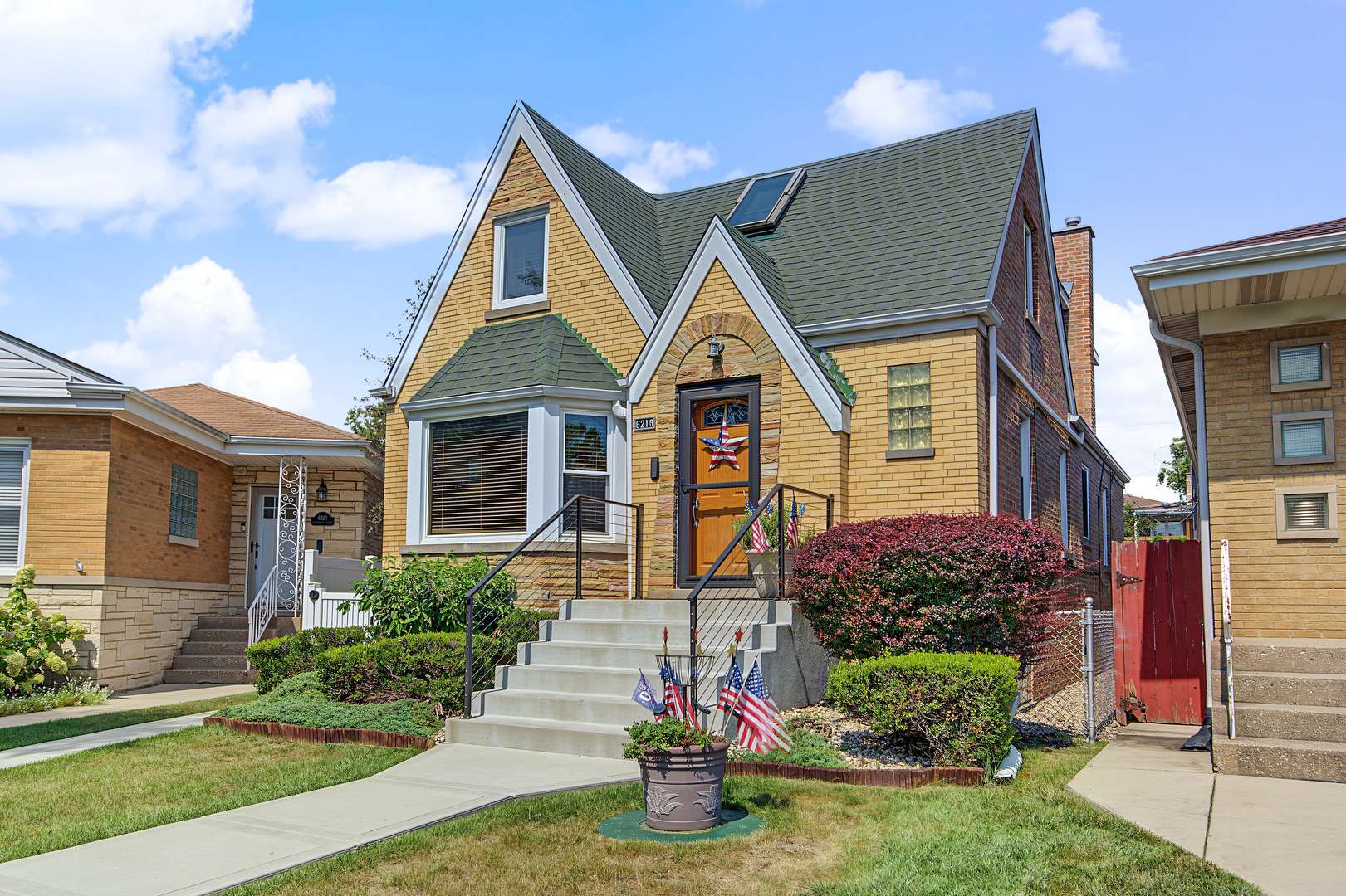 6218 W Huntington ST, Chicago, IL 60646
