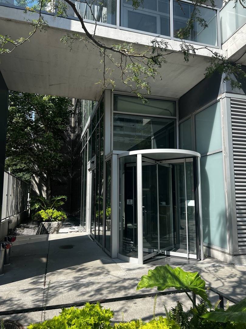 1720 S Michigan AVE #803, Chicago, IL 60616