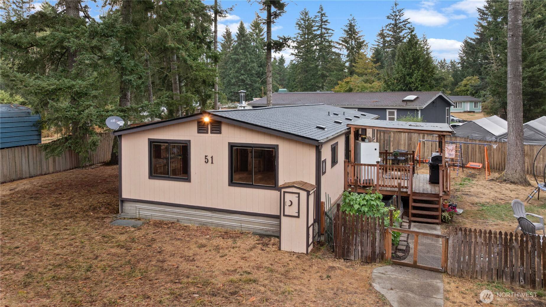 51 NE Briggadun DR, Belfair, WA 98528