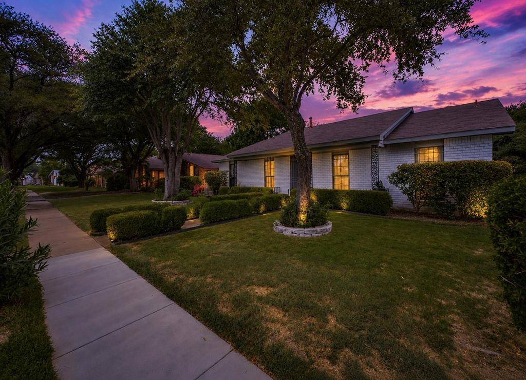 8633 Baumgarten Drive, Dallas, TX 75228