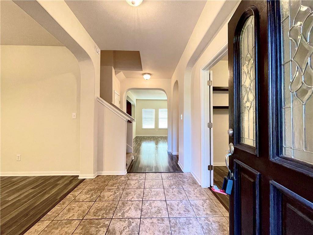 906 Mesquite Hollow PL, Round Rock, TX 78665