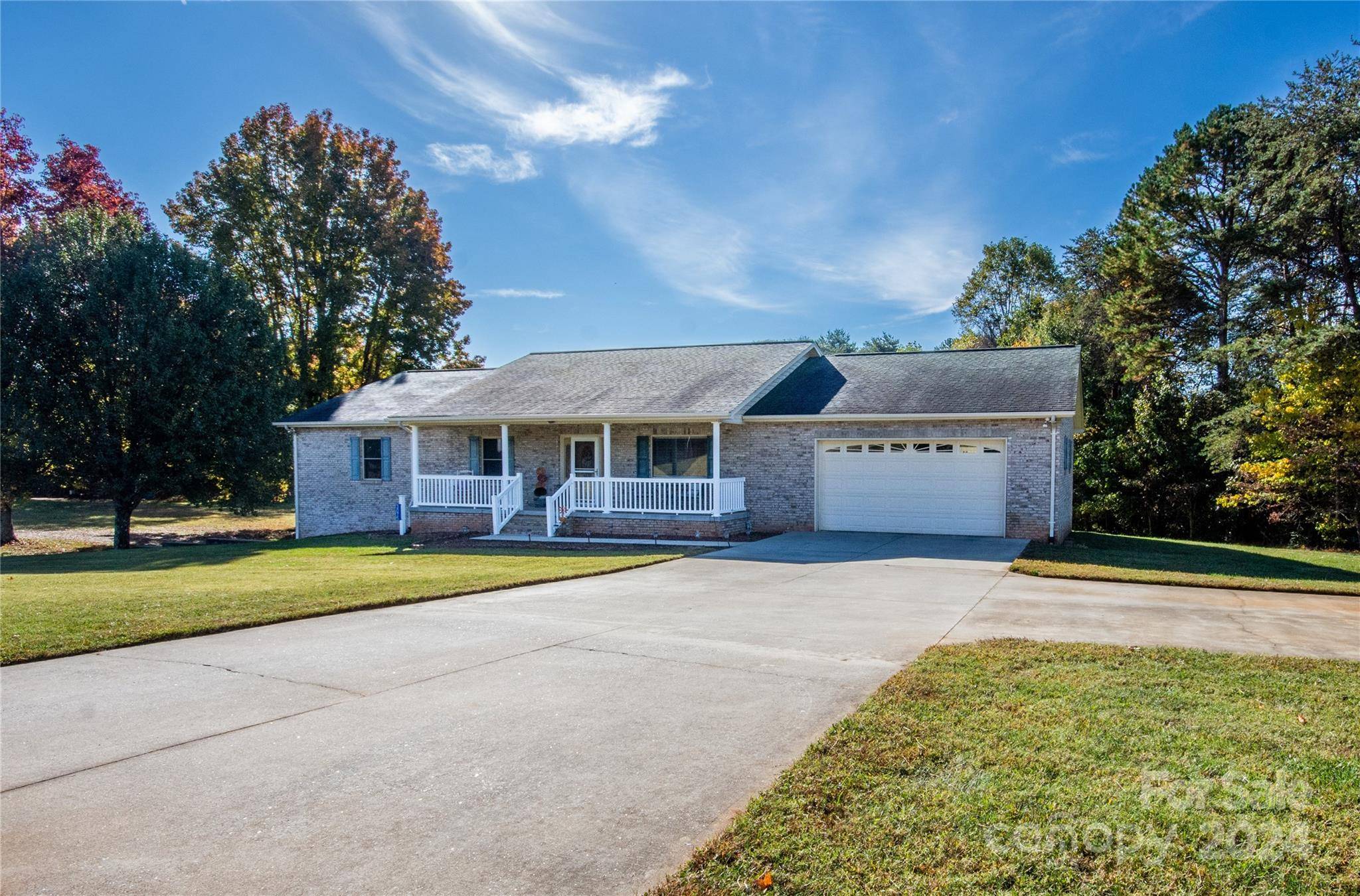 3075 Sunset DR NE, Claremont, NC 28610