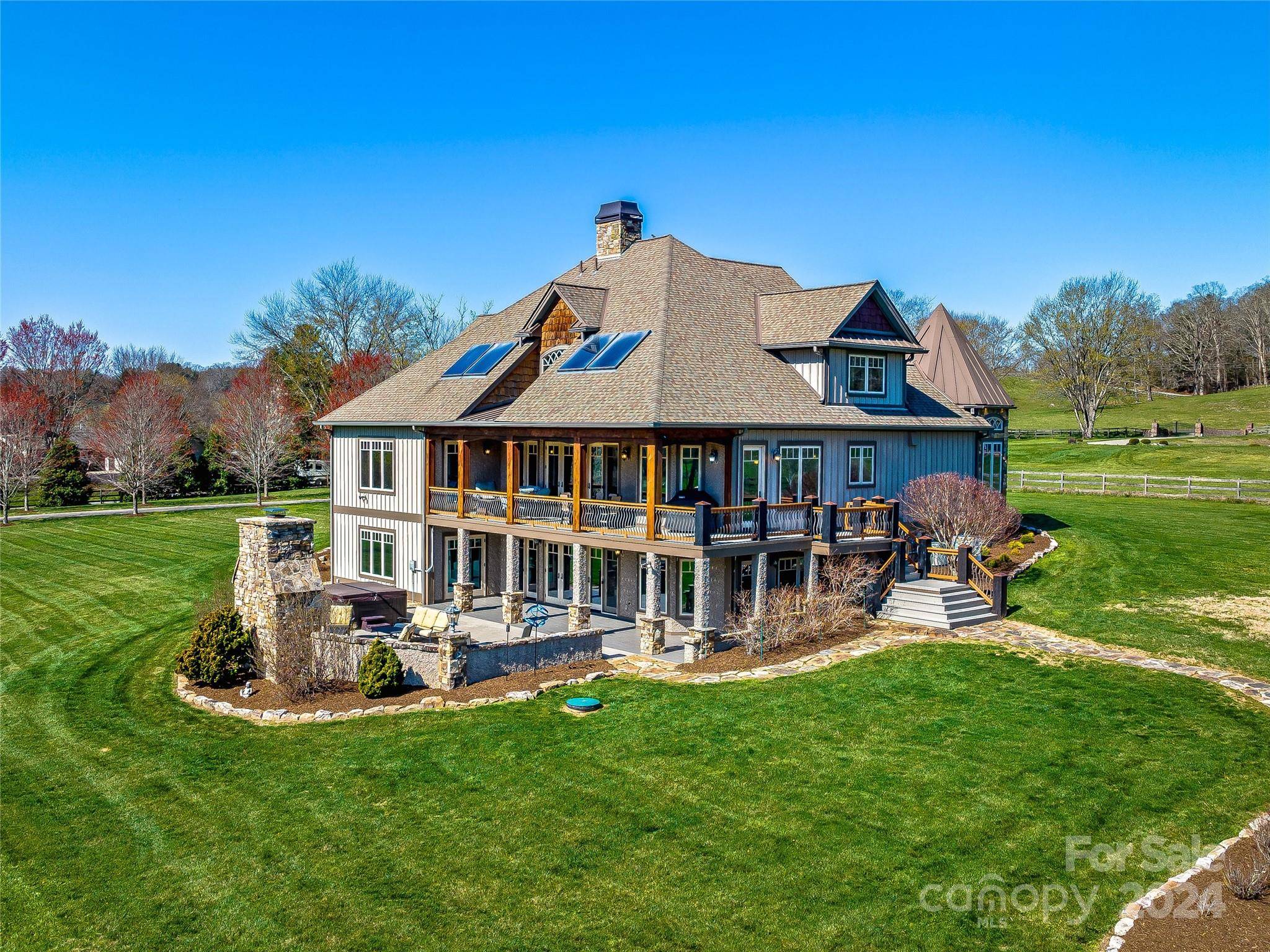 124 Cane Creek Ranch DR, Fletcher, NC 28732