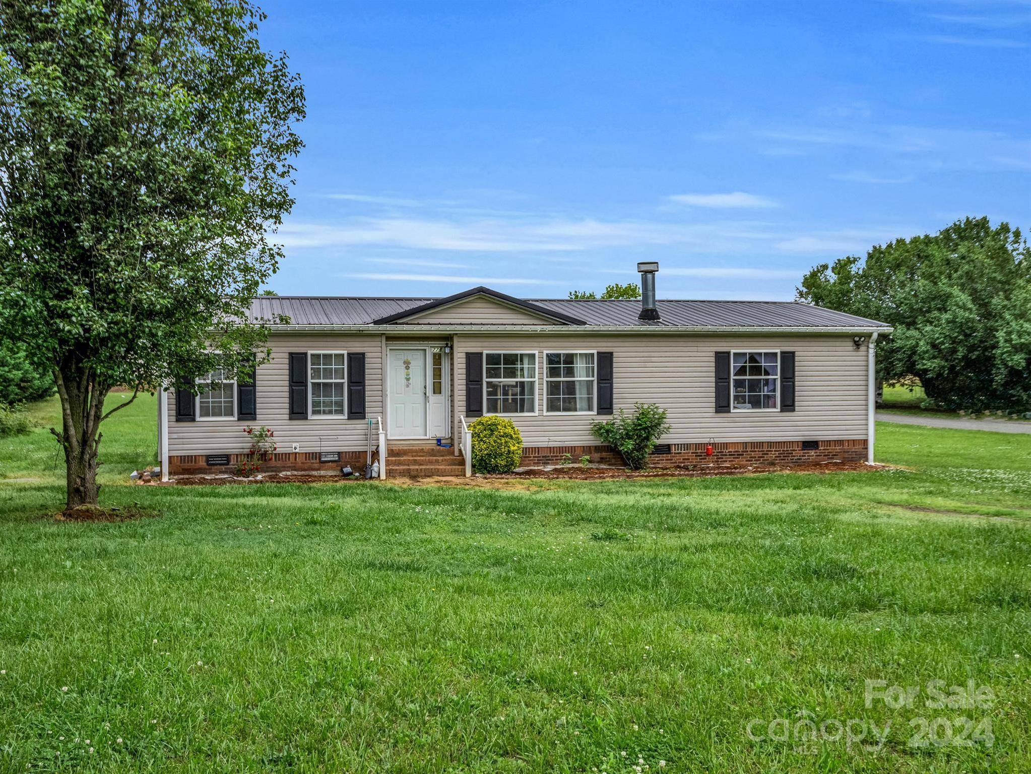 771 Hephzibah Church RD, Crouse, NC 28033