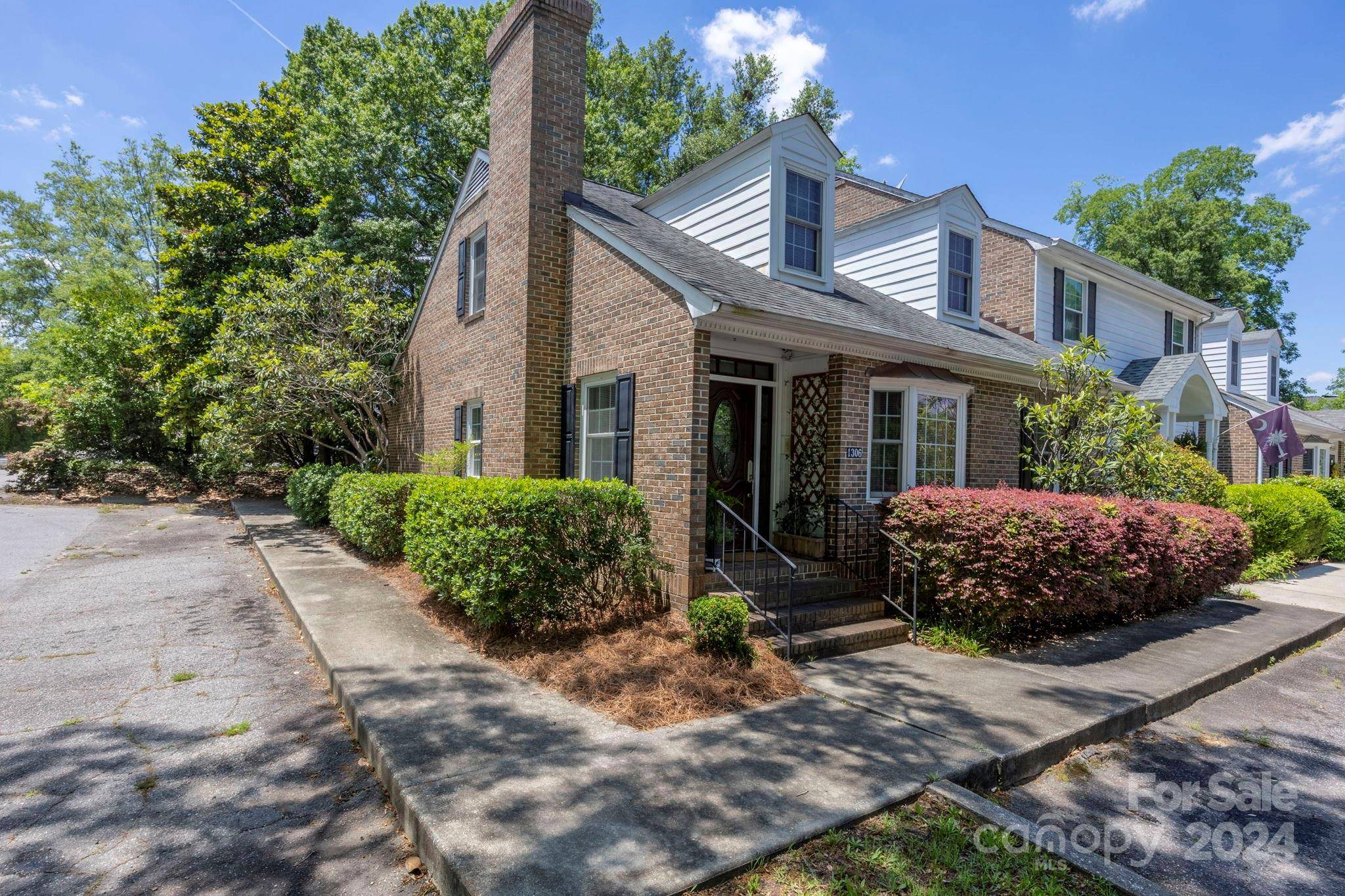 1306 Catawba CT, Camden, SC 29020