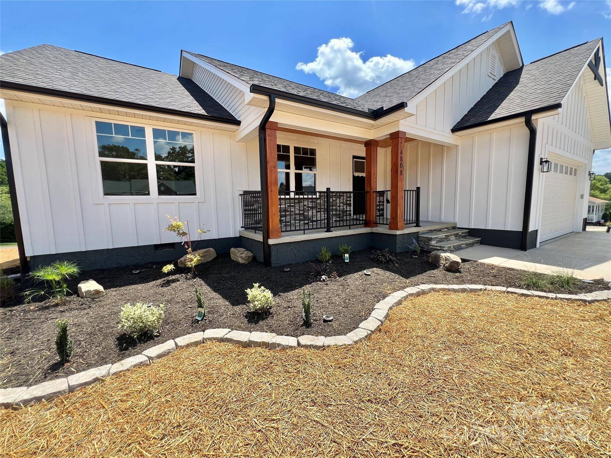 4808 Dalena DR, Claremont, NC 28610