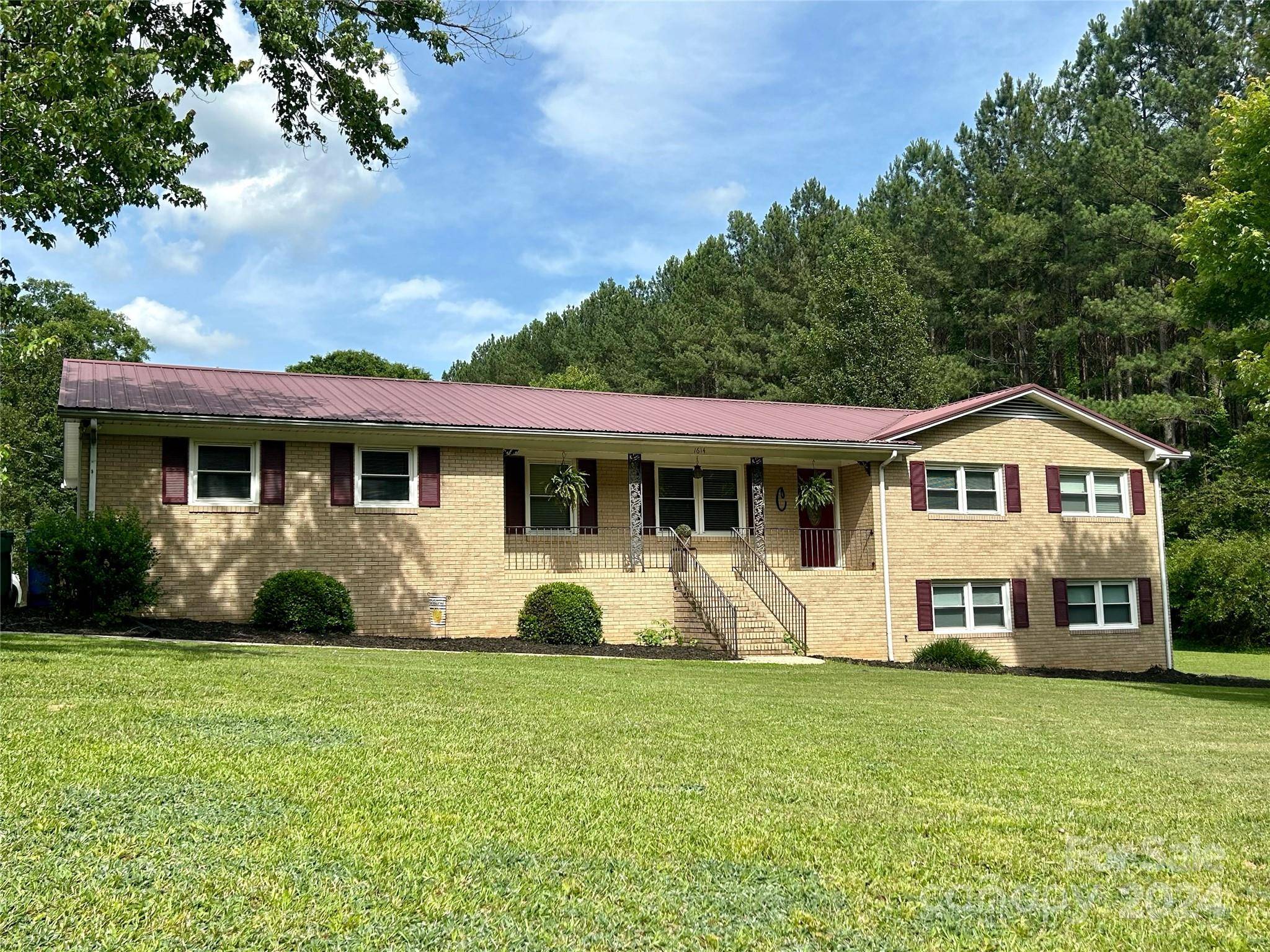 1614 Mountain Creek RD, Albemarle, NC 28001