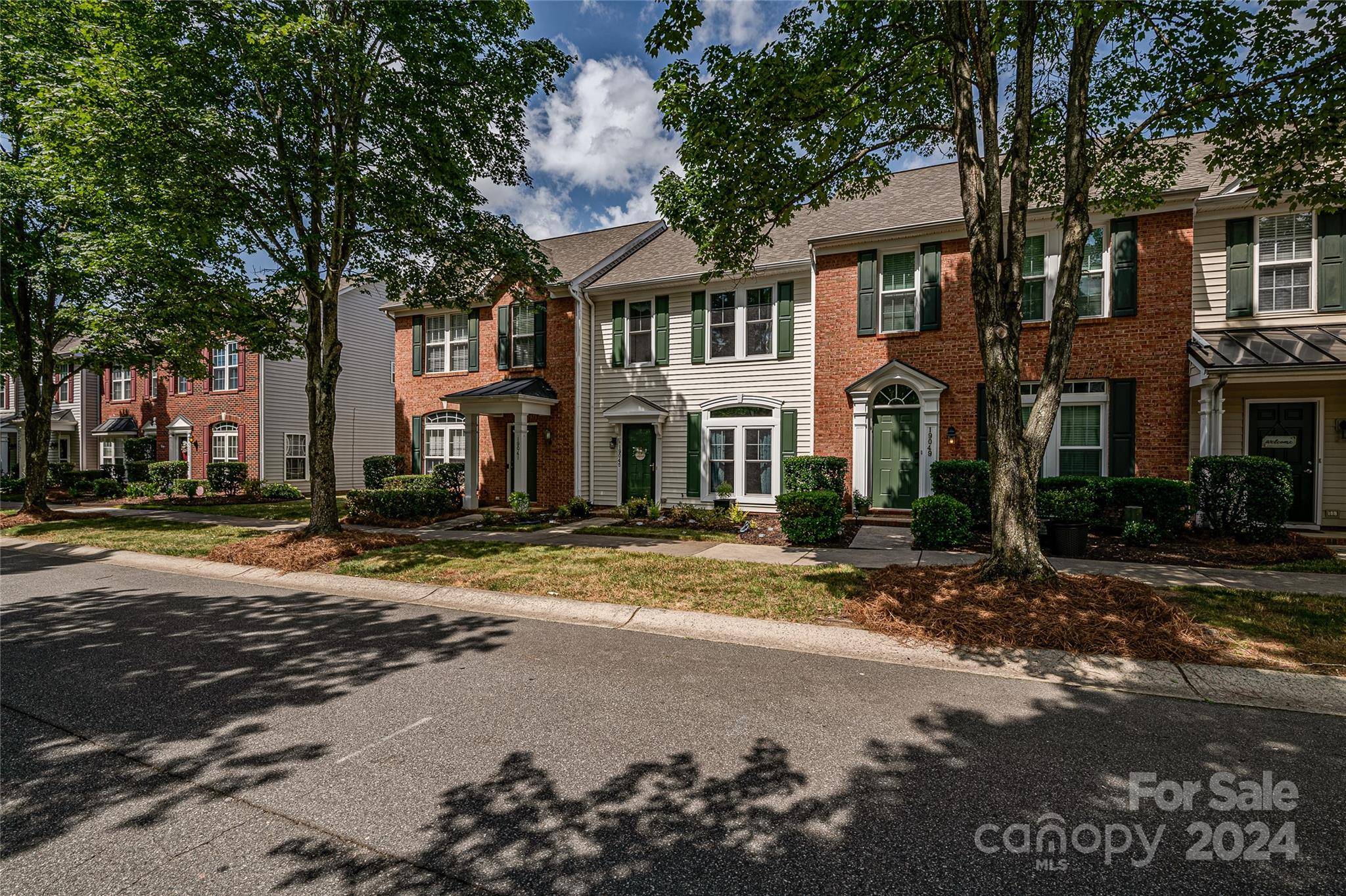 19045 Coachmans TRCE, Cornelius, NC 28031